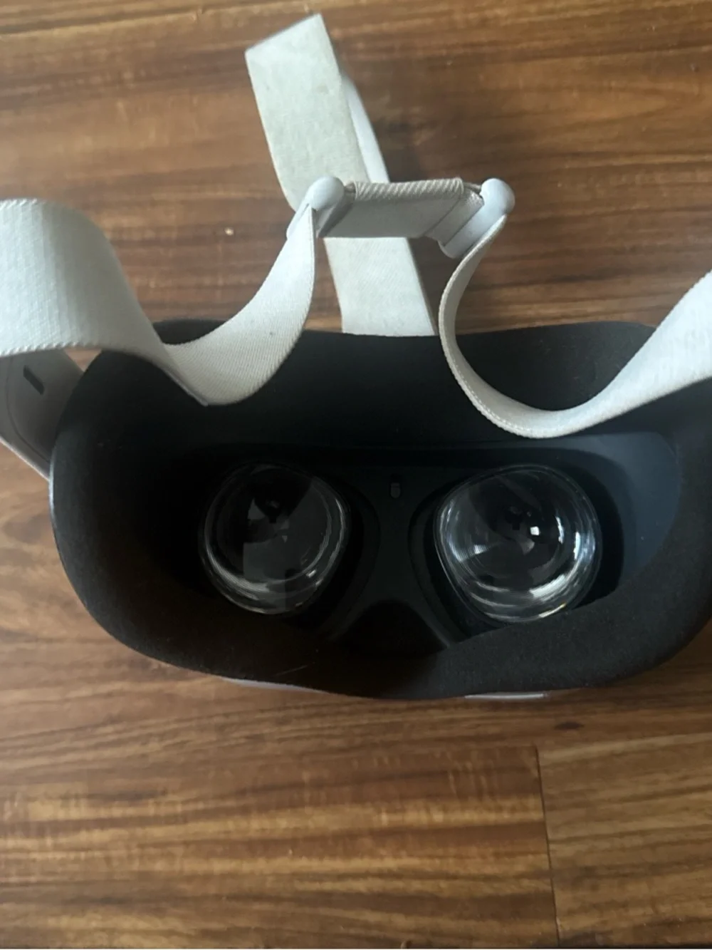 Oculus Standalone VR Headset in White with Black Face Padding